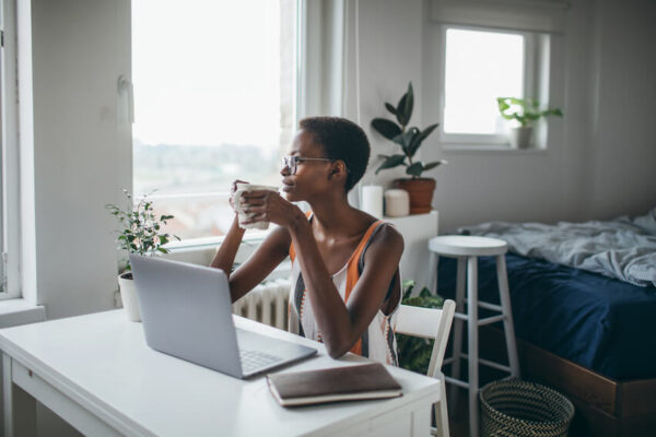 How to Enjoy a Stress-Free UK Tax Season With FreshBooks cover image